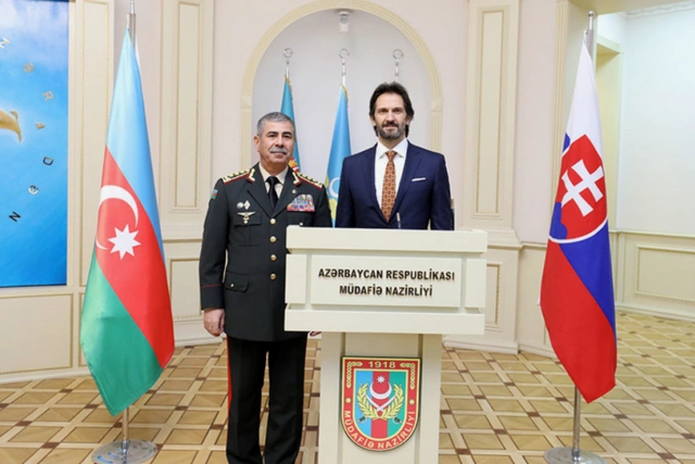 Словацкий министр: Баку и Братислава наметили направления возможного сотрудничества в оборонной сфере
